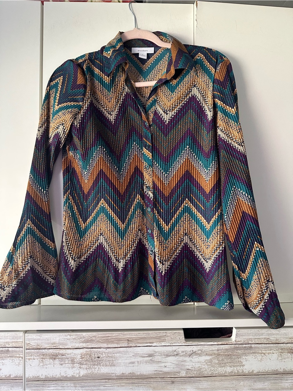 🦚 Dressbarn Small Chevron Pleated Button Front Blouse Bell Sleeve
